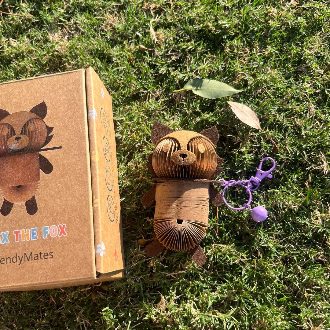 Felix the Fox Paper Slinky Charm - Paper Pops