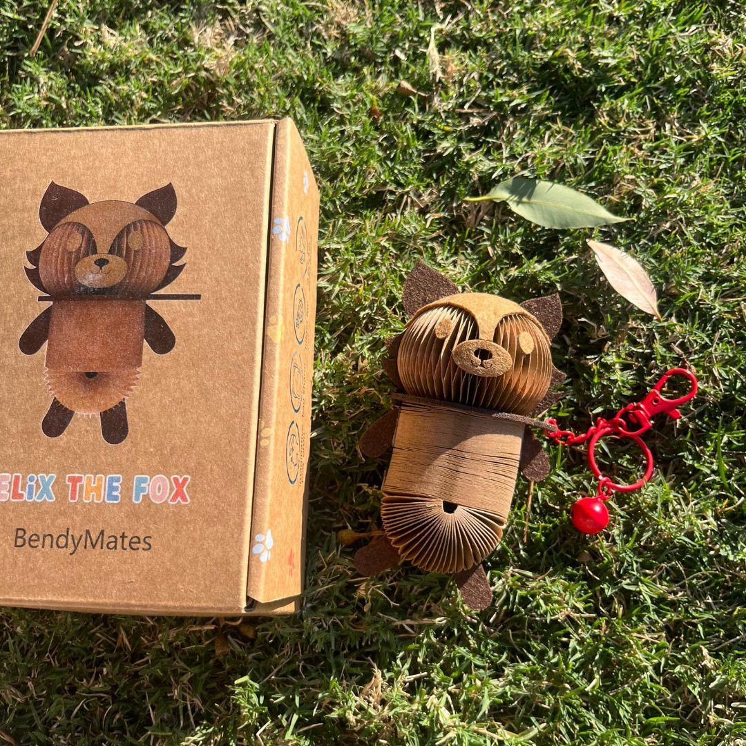 Felix the Fox Paper Slinky Charm - Paper Pops