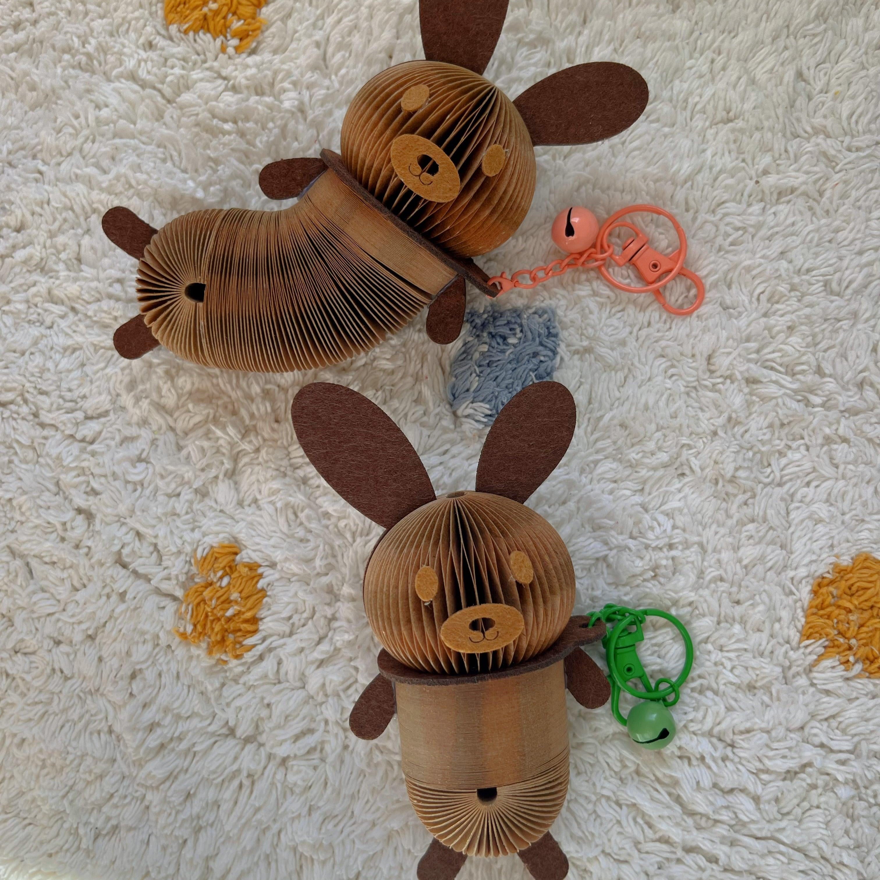 Roxy the Rabbit Paper Slinky Charm - Paper Pops